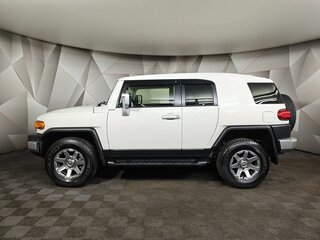 2022 Toyota FJ Cruiser, белый, 5300000 рублей, вид 5