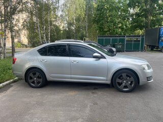 2015 Skoda Octavia III (A7), серебристый, 1210000 рублей, вид 4