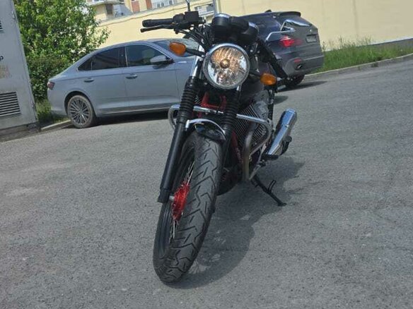 2012 Moto Guzzi V 7, чёрный, 520000 рублей - вид 4