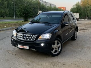 2008 Mercedes-Benz M-Класс 280 II (W164), чёрный, 1450000 рублей, вид 1