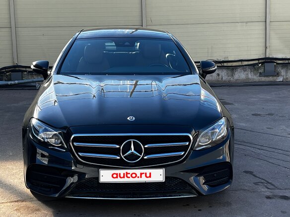 2017 Mercedes-Benz E-Класс 400 V (W213, S213, C238), чёрный, 3680000 рублей - вид 1