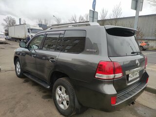 2011 Toyota Land Cruiser 200 Series, серый, 3170000 рублей, вид 4