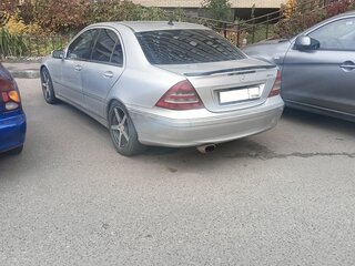 2004 Mercedes-Benz C-Класс 230 II (W203), серебристый, 800000 рублей, вид 2
