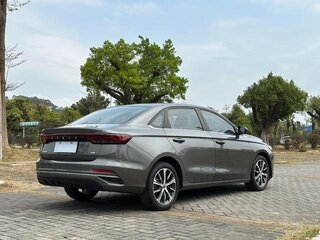 2021 Geely Emgrand II, серый, 1380000 рублей, вид 4