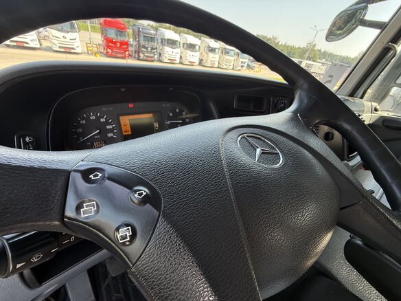 2018 Mercedes-Benz Actros, красный, 9980000 рублей - вид 12
