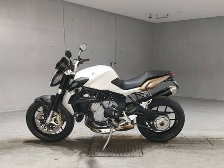 2013 MV Agusta Brutale 675, белый, 529000 рублей, вид 1