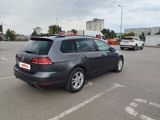 2017 Volkswagen Golf VII Рестайлинг, серый, 1340000 рублей, вид 3