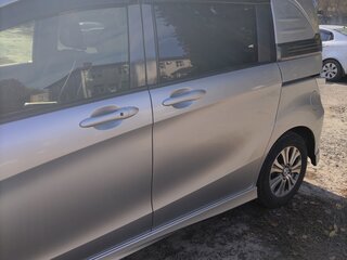 2012 Honda Freed I Рестайлинг, серебристый, 1450000 рублей, вид 3