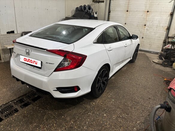 2020 Honda Civic X, белый - вид 1