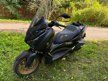 2022 Yamaha XMAX, чёрный, 499999 рублей, вид 1