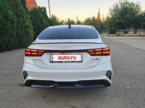 2021 Kia Cerato IV Рестайлинг, белый, 2637000 рублей - вид 5