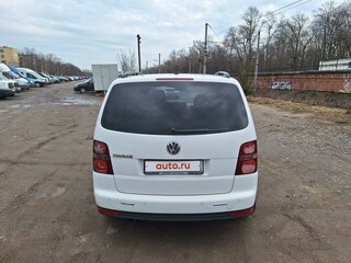 2008 Volkswagen Touran I Рестайлинг, белый, 575000 рублей, вид 2