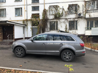 2011 Audi Q7 I (4L) Рестайлинг, серый, 2050000 рублей, вид 3
