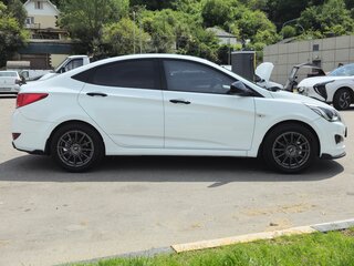 2014 Hyundai Solaris I, белый, 780000 рублей, вид 3
