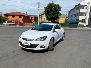 2013 Opel Astra GTC J Рестайлинг, белый, 1699000 рублей, вид 4