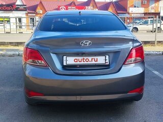 2015 Hyundai Solaris I Рестайлинг, серый, 900000 рублей, вид 4