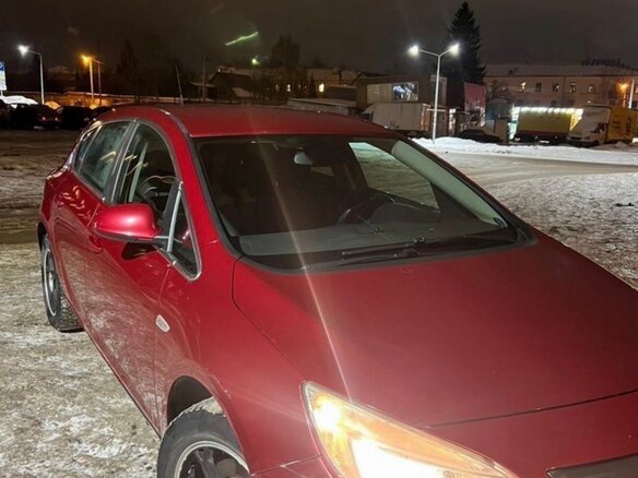 2011 Opel Astra J, красный, 750000 рублей - вид 14