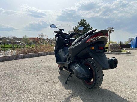 2018 Suzuki Burgman (SkyWave) 400, чёрный, 580000 рублей, вид 5