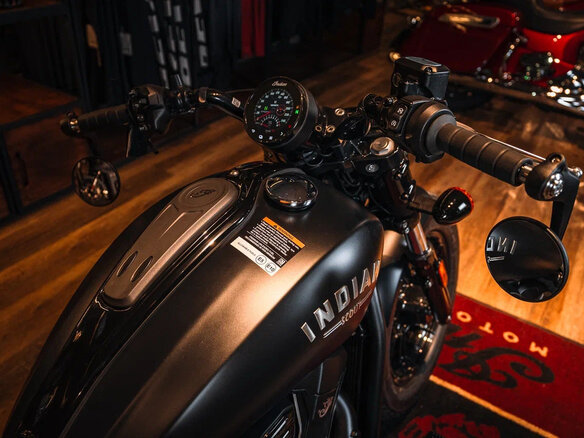2026 Indian Scout, чёрный, 2590000 рублей - вид 19