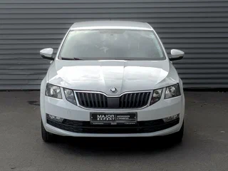 2020 Skoda Octavia III (A7) Рестайлинг, белый, 1910000 рублей, вид 3
