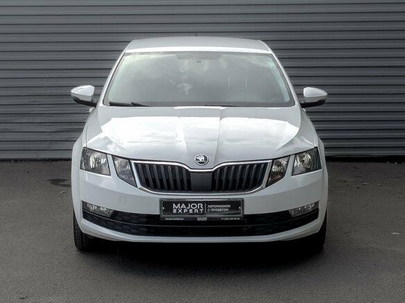 2020 Skoda Octavia III (A7) Рестайлинг, белый, 1775000 рублей - вид 2