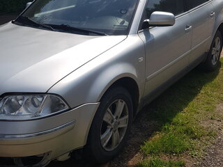 2001 Volkswagen Passat B5 Рестайлинг, серебристый, 420000 рублей, вид 3