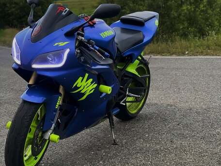 1999 Yamaha YZF-R1, синий, 660000 рублей, вид 2