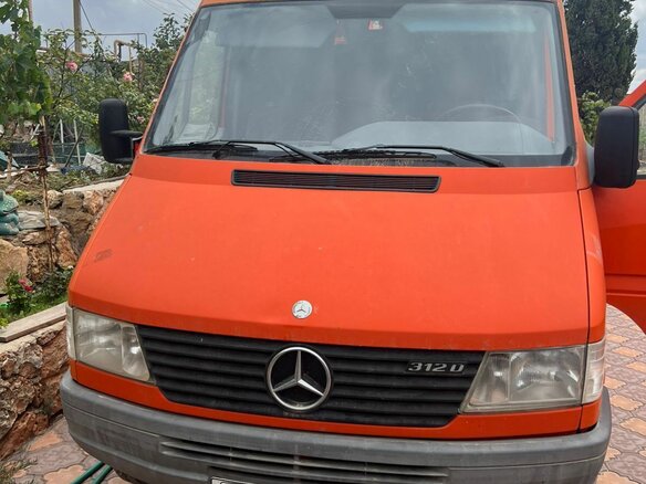 1998 Mercedes-Benz Sprinter, оранжевый, 999999 рублей