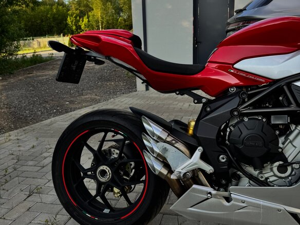 2013 MV Agusta F3 675, красный, 890000 рублей - вид 1