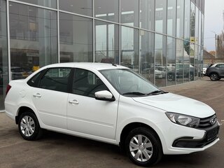 2026 Lada (ВАЗ) Granta I Рестайлинг, белый, 1096000 рублей, вид 3