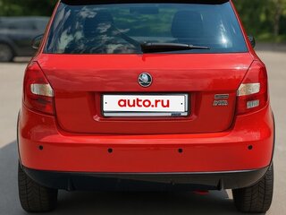 2012 Skoda Fabia II Рестайлинг, красный, 800000 рублей, вид 4
