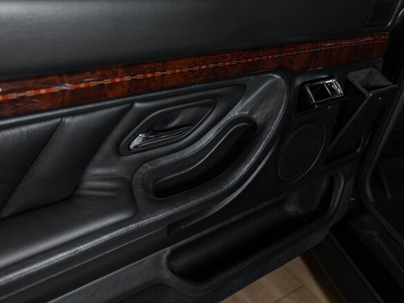 1998 BMW 7 серии 750Li III (E38) Рестайлинг, чёрный - вид 27