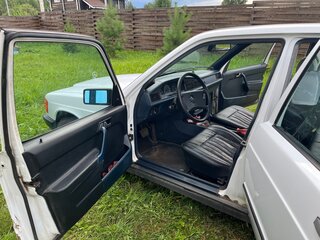 1984 Mercedes-Benz 190 (W201), белый, 600000 рублей, вид 5