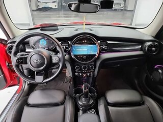 2023 Mini Hatch Cooper III (F55/F56) Рестайлинг 2, красный, 2170000 рублей, вид 5