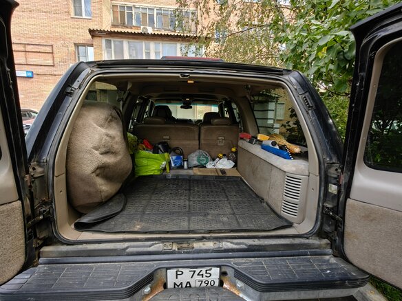 1997 GMC Suburban, красный, 1999999 рублей - вид 13