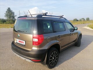 2012 Skoda Yeti I, коричневый, 1000000 рублей, вид 4