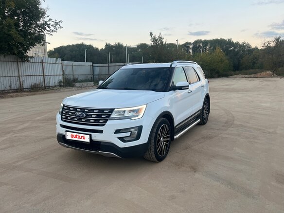 2016 Ford Explorer V Рестайлинг, белый, 2700000 рублей