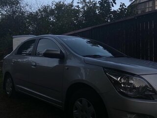 2013 Chevrolet Cobalt II, серебристый, 600000 рублей, вид 2