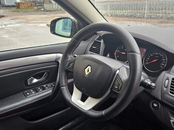 2009 Renault Laguna III, серый, 530000 рублей - вид 4