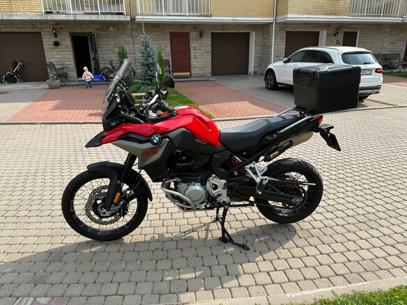 2021 BMW F 850 GS, красный, 1580000 рублей - вид 3