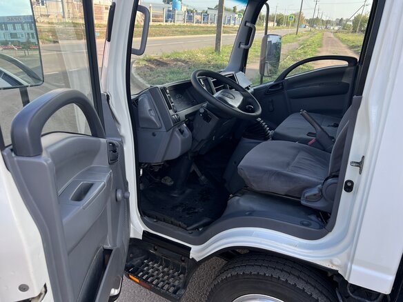 2014 Isuzu Elf (N-series), белый, 1900000 рублей - вид 8