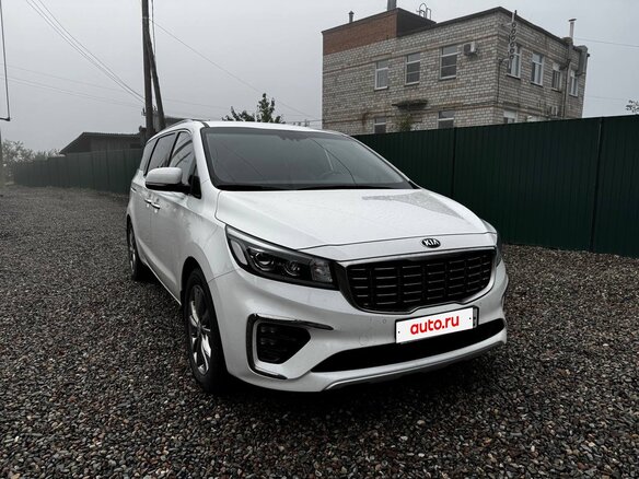 2019 Kia Carnival III, белый, 2600000 рублей - вид 1