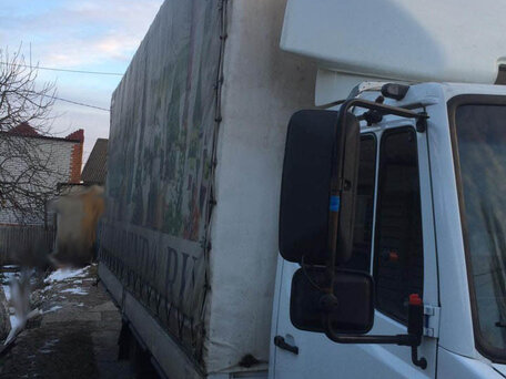 2004 Mercedes-Benz Vario, белый, 2000000 рублей, вид 3