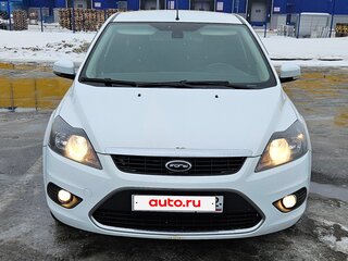 2010 Ford Focus II Рестайлинг, белый, 555000 рублей, вид 3