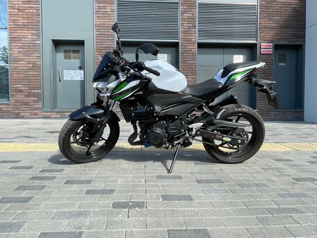 2019 Kawasaki Z 400, белый, 499000 рублей, вид 1