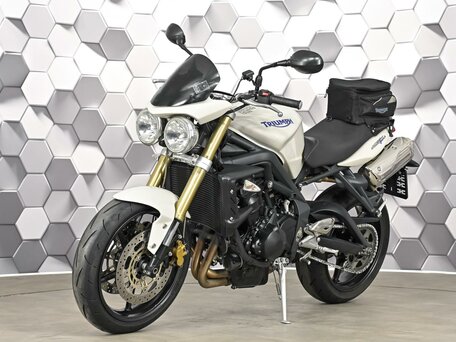 2007 Triumph Street Triple, белый, 477000 рублей, вид 2
