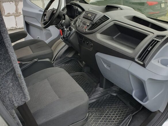 2015 Ford Transit, серебристый, 3000000 рублей - вид 8