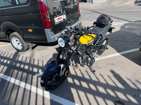 2018 Yamaha XSR900, жёлтый, 770000 рублей, вид 2