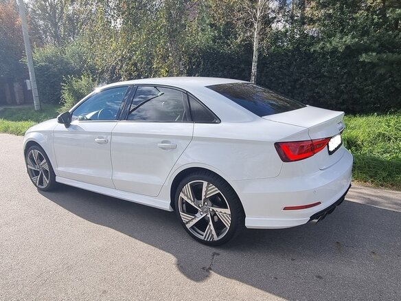 2015 Audi A3 III (8V), белый, 1700000 рублей - вид 3
