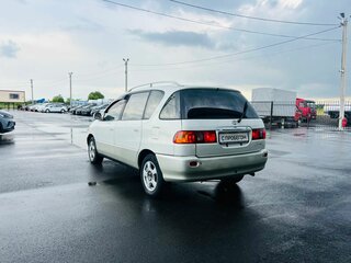 1998 Toyota Ipsum I (M10), серый, 579999 рублей, вид 4